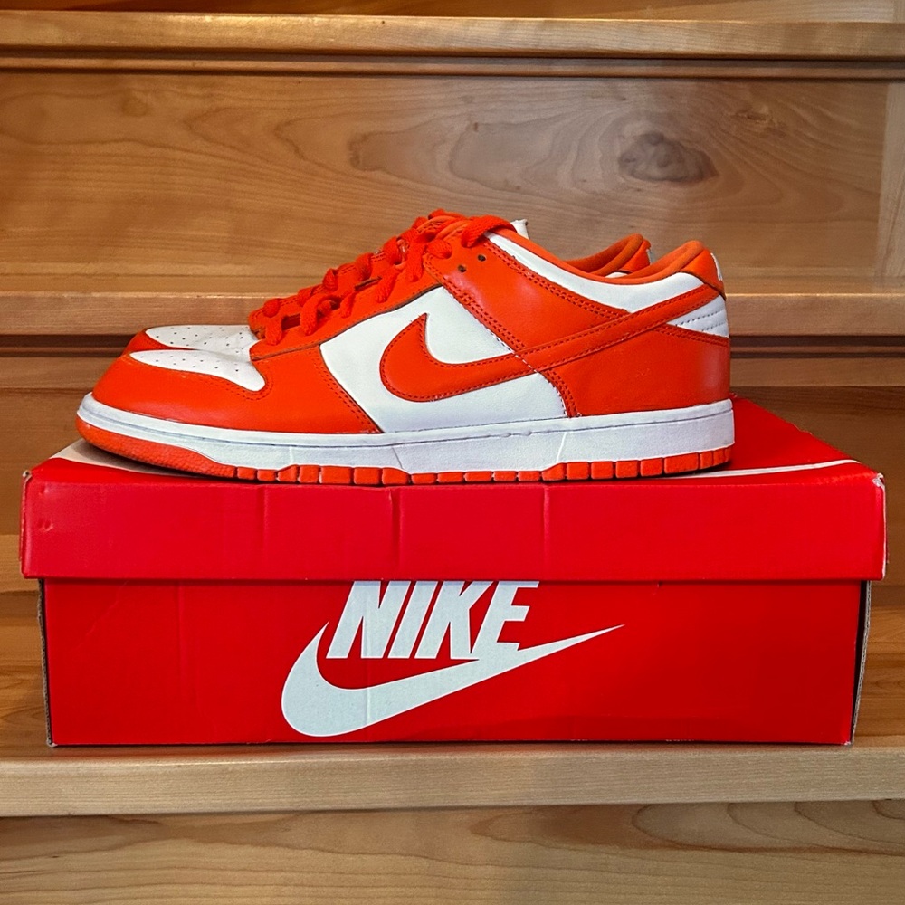 Nike dunk low sp Orange and White Sneakers